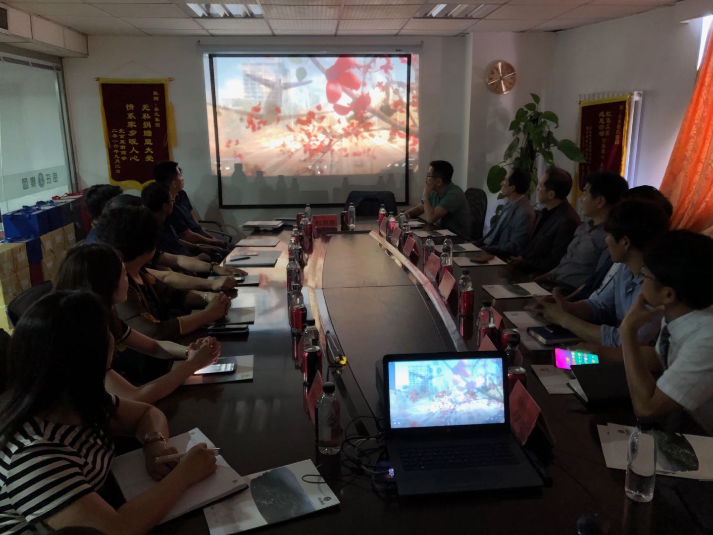 韓國農(nóng)業(yè)協(xié)會(huì)、漢城BCC公司、韓國賢光國際到訪岳氏集團(tuán)與并簽署合作協(xié)議